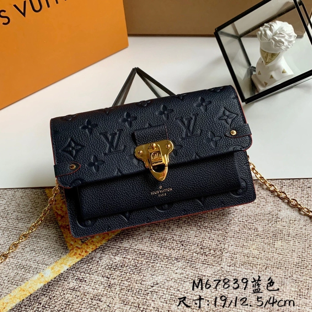 WIS VUITTON LOUIS WALLET VAVIN CHAIN 1031